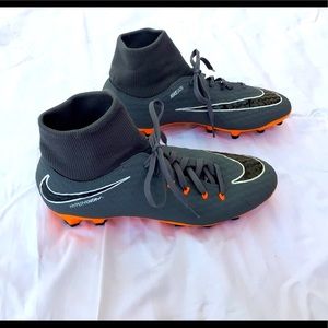 Nike Hypervenom Phantom 3 Academy FG Cleats